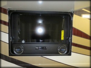 RV Exterior Repair & RV Bay Entertainment System Installation