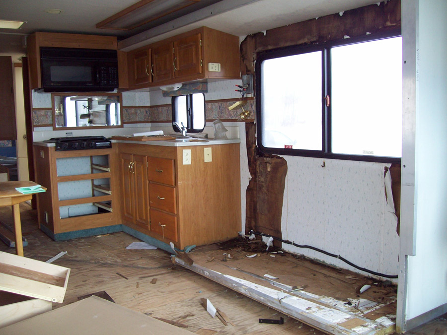motor-home-in-need-of-remodel