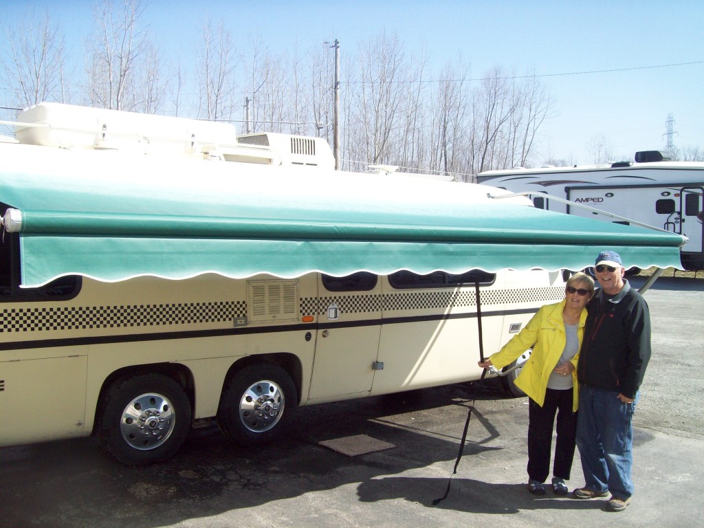 new motorhome awning installed by Hancock RV