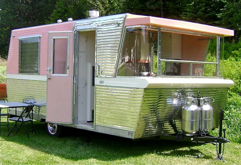 vintage holiday house travel trailer for sale