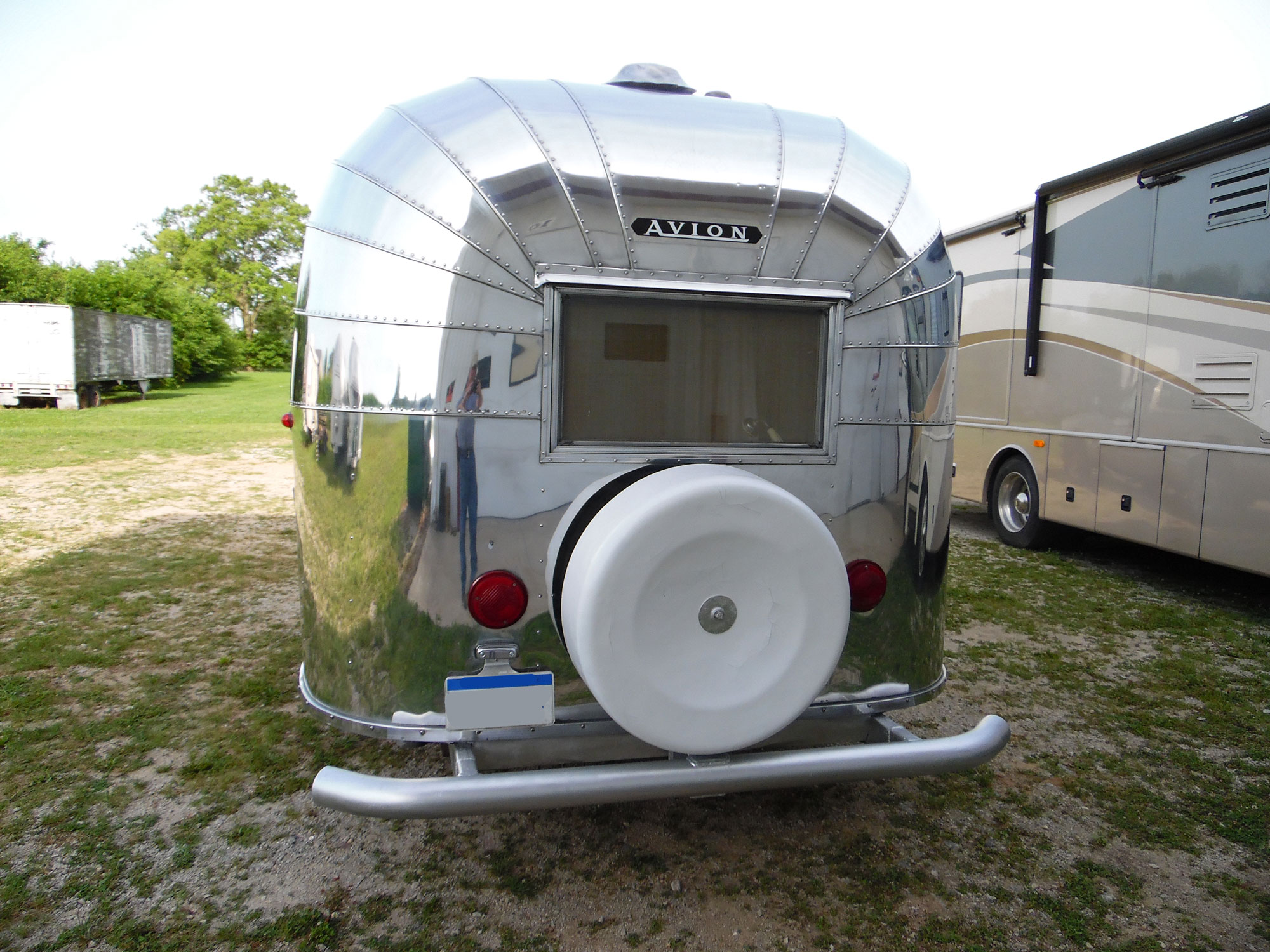 Vintage Travel Trailer Restoration. 