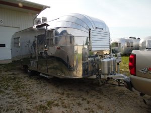 Vintage Avion Travel Trailer Restoration