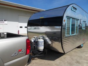 Vintage Camino Traveler Travel Trailer Restoration